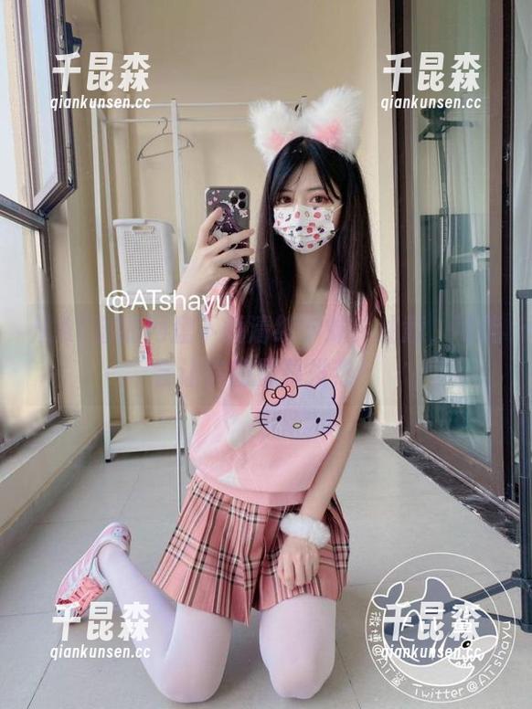 从AT鲨的网盘下载清纯学妹，注意，可能会让你的屏幕发热！