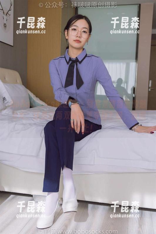 BoBoSocks袜啵啵 - 到底是甜甜圈的魅力大，还是这两双皮鞋更夺目？呀，原图一并奉上！