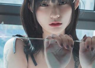 从旅行到下载：Hizzy(히지)的旅拍带来无限欢乐。