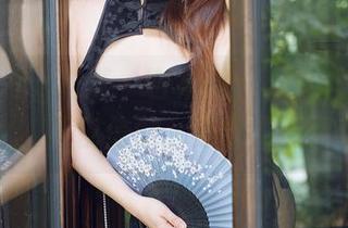 HuaYang花漾 – 合集说：SOLO-尹菲的修女，不仅信仰，还能带点灵动。
