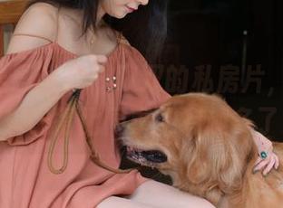 IESS异思趣向 – 双双的私房片，短丝西装裤配得比同事们有趣多了。