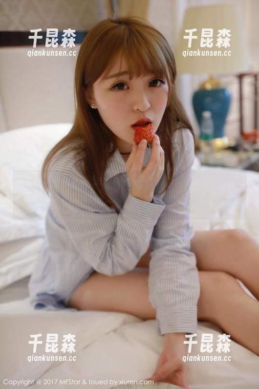 MFStar模范学院-蒋小静Jessica MFStar模范学院 - 蒋小静Jessica的黑白套图,果然一抹阴影就能变得优雅