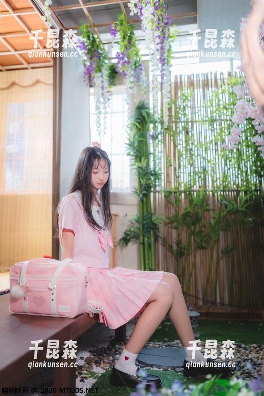 独特的无圣光视角，喵糖映画的蔷薇少女，灵动得让我懵懂不已！