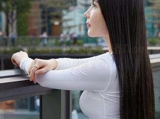 MiiTao蜜桃社 – 佛祖也看没见过的桃乃香Tina修女私拍，美图一枚，别留太久！