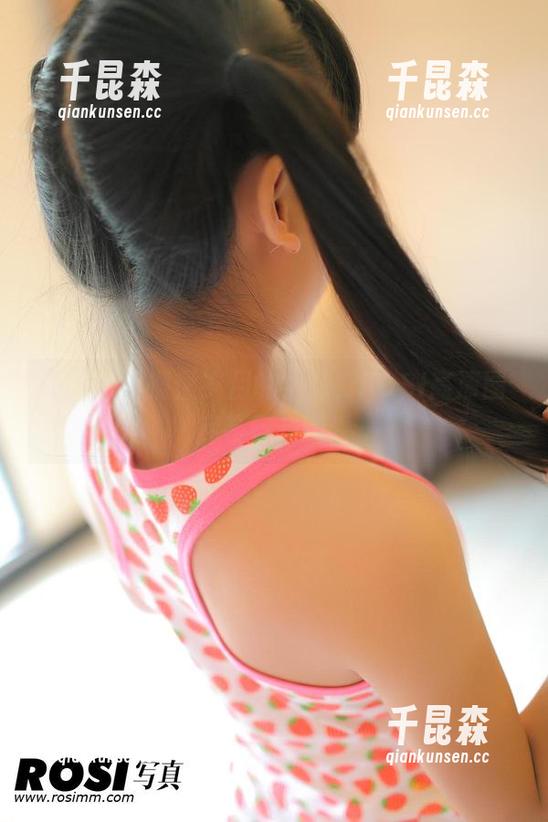 让人想起懵懂岁月的学妹，ROSI高清图库等你来翻看