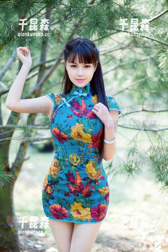 TuiGirl推女郎-艾栗栗 TuiGirl推女郎 - 艾栗栗的肉丝写真,用图包传递出一种别样的“味道”,快来瞧瞧!