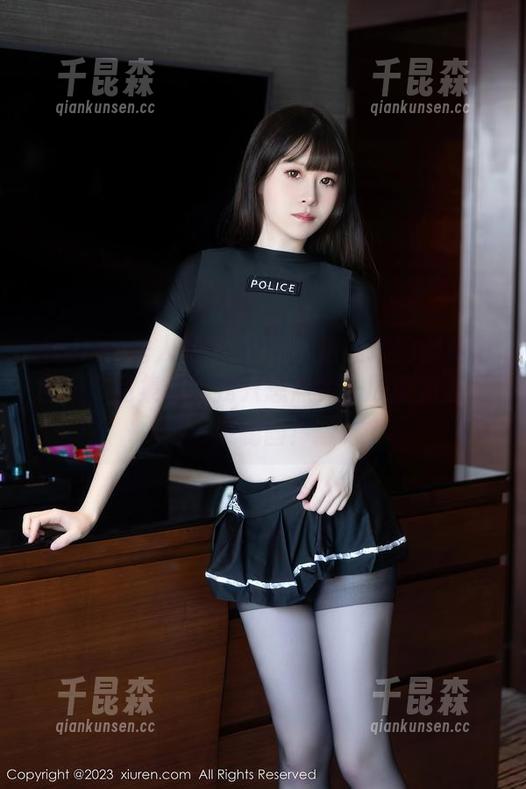 Xiuren秀人网 - Olivia童安琪的御姐形象，作品集看得我只想点赞，原图简直是灵魂画！