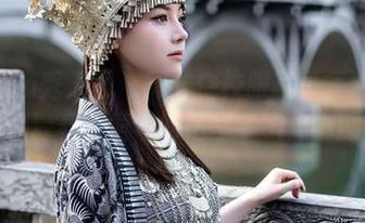 Xiuren秀人网 – 周井空校服写真集：下载了点滴青春，童年回忆里多了点小期待？
