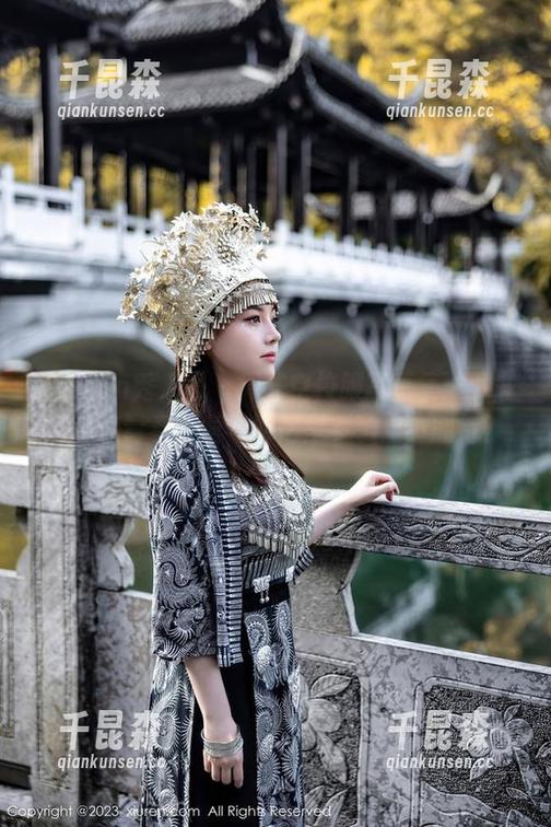 Xiuren秀人网 - 周井空校服写真集：下载了点滴青春，童年回忆里多了点小期待？