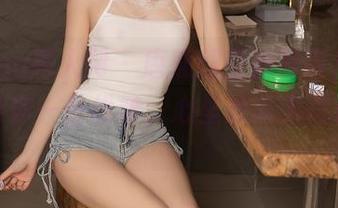 Xiuren秀人网 – 唐翩翩空姐写真，在线就丢给你一份优雅，心里原以为得好艰难…