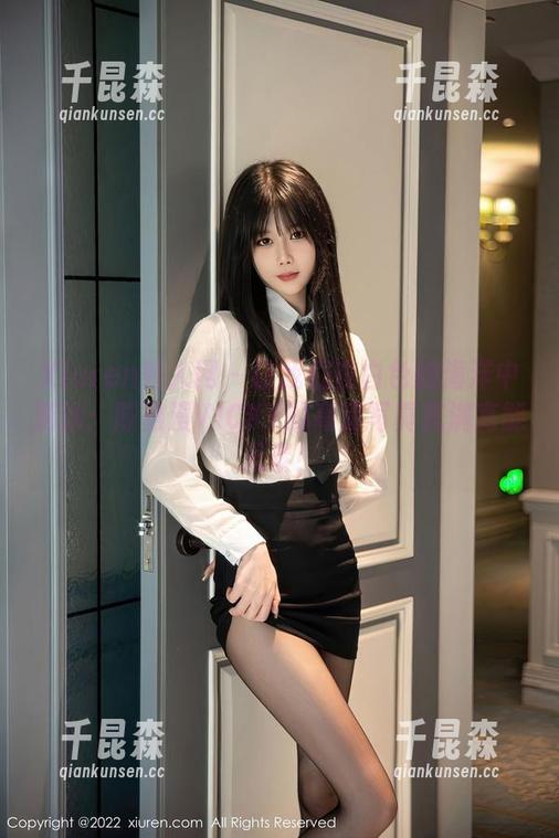 Xiuren秀人网 - 让我们在白色的海洋中游泳：陈雅漫VICKY的高清写真充满高能元素！