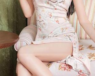 YouMi尤蜜荟 – 当合法萝莉碰上眼镜：这组作品简直让眼镜都在发光！
