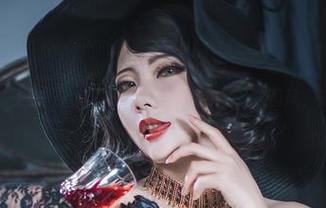 一北亦北的线上秀，八尺夫人双人图集上线啦！这画风，要不要太绝？