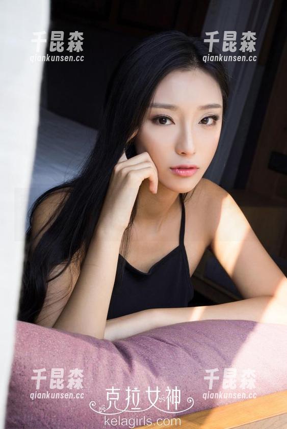 克拉女神 - 赵雨静的写真：图集里藏着的几分妖娆秘密