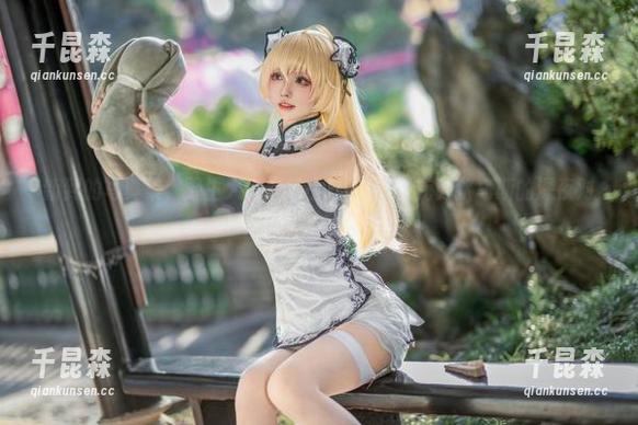 新到的写真集，野生大大卷卷小卷与尼禄·克劳狄乌斯的深夜对话