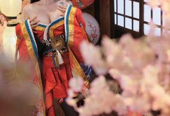 大梨子不是御姐的旗袍cos：哪里有“梨”子，哪里就有“美”！