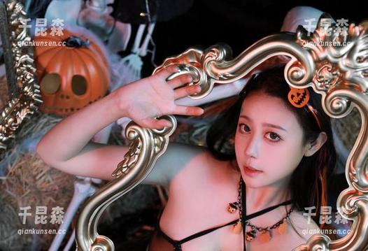 奈汐酱Nice的高清图集，借着危险游戏在暗自发光～