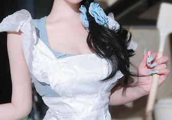 精选写真时间，来看看女主K乘凉的姐姐到底有什么特别之处。