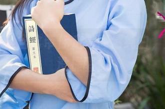 尤果网 – 含含带你走入高清纯白，别说我没提醒你
