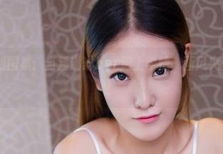 尤物馆 – 福利图集：当潘琳琳ber遇上学妹，画风突变的那一刻？！