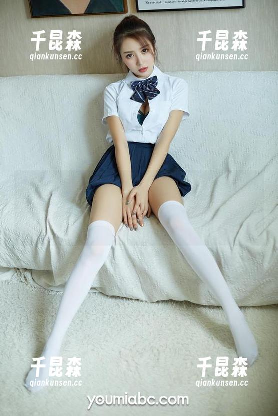 尤蜜荟 - 看完Yomi悠蜜的厨娘风采，我开始好奇她的厨房启示录，会不会有意外的猛料呢？