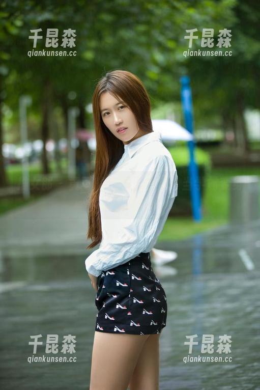 推女郎 - 黄可的制服大合集：当学霸变身时尚风向标