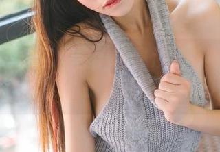 果团网 – 私房照里的陈雅漫与皮衣：随意的一扭，似乎整片空气都动了