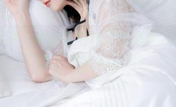 最新照片，桃良阿宅在户外晒黑的日子……呃，是在健身吗？