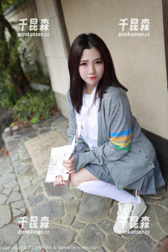 模范学院 - 最新套图，一颗甜蛋黄a带你进入“少女”时代，脸红得快要融化了！