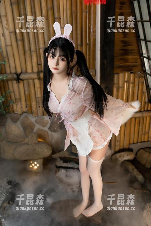 樱井宁宁+短裤=意外的美图连接，真的，脑中总是闪过一些奇怪的画面