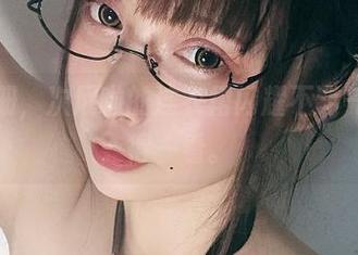 高清图册，次屁啦的连衣裙闪耀不羁气质，值得一看。