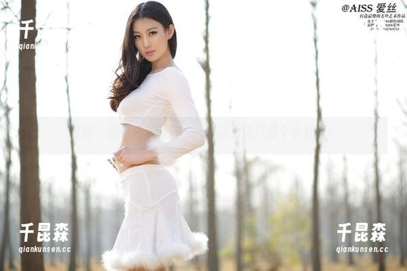 爱丝 - 欣杨最新写真——我以为这只是个小礼服！