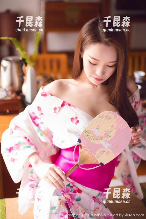 爱蜜社 - 酥小白的肉丝分享图片，让人看了想再停留一会儿