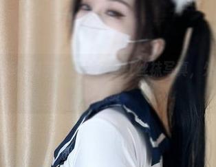 微密圈 – 猪饲料带你穿越全套红丝袜写真，外星人也会点赞