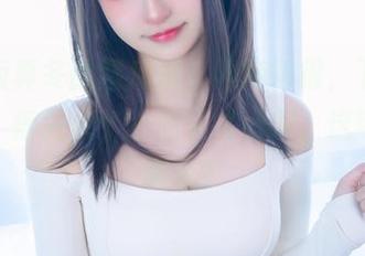神乐坂真冬的图库里，矜持得很，下载“秘密”得先破个小圈子才行啊。这可以理解么？