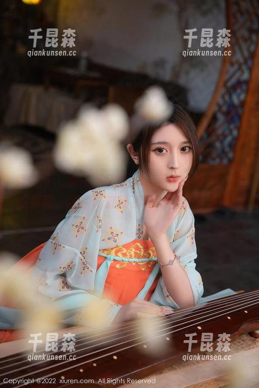 秀人网 - 躺在浴缸里的summer宝宝，看这原图，准备好崩溃了吗？壁纸别走错！
