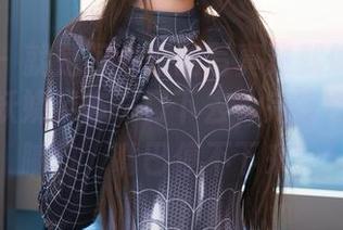秀人网 – 就是阿朱啊的写真集就像是一块美饼，妖娆姿态一口下去，完完全全甜蜜腻口，嘴巴停不下来！