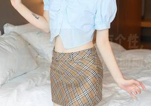 秀人网 – 制服也可以这么有个性，晗大大Via的工作图包不是简单的回忆。