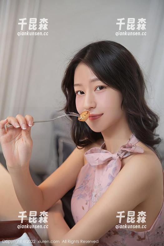 秀人网-甜佳佳 秀人网 - 甜佳佳的连体衣,高清每一个细节,套图让人嗨到飞起!
