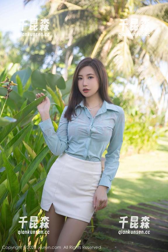 秀人网 - 每一张都是犯规！萌汉药的高清黑丝制服集让人无语。