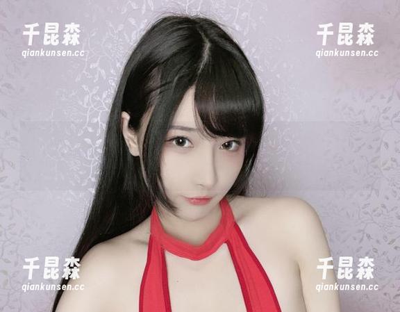 糖果果Candy的吊带合集：更新多多，这一次要“吊”住你的注意力！