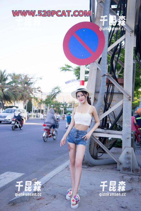 轰趴猫 - 在女仆的角色中，陈雅漫的私房流露出不一样的气息