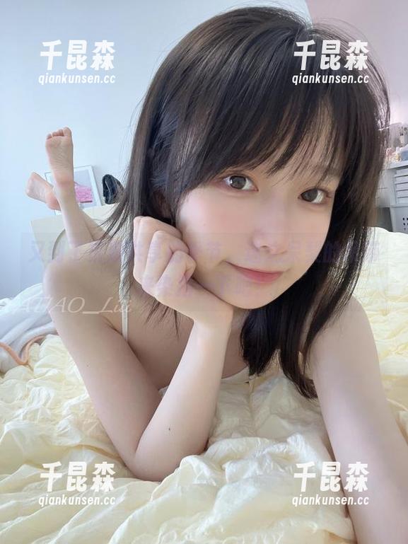 又到了资源共享的季节，迷之呆梨的吊带来染指一下吧！