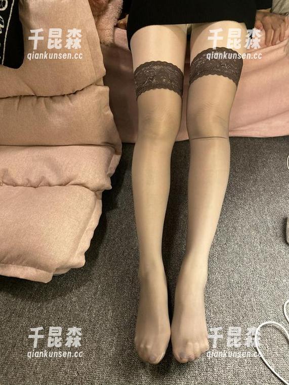 微密圈 - 在线高清，雅雅的气质呀旗袍的魅惑，啧，真不敢直视
