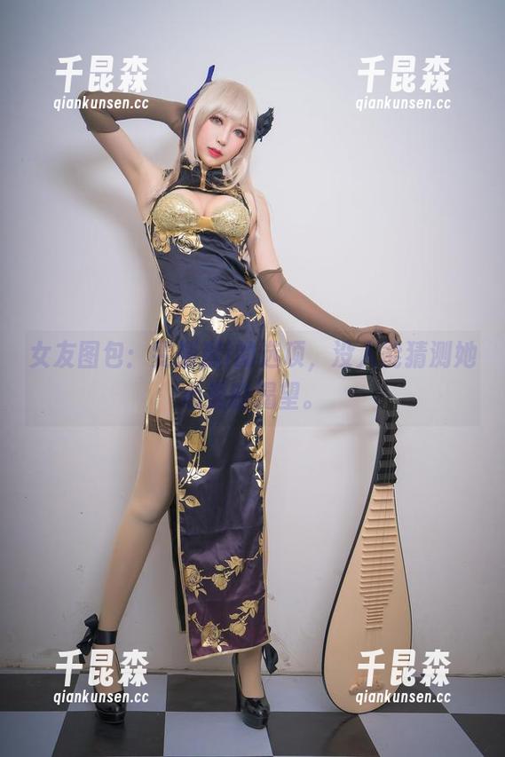 女友图包：雯粥粥i的选项，没人能猜测她心里的渴望。