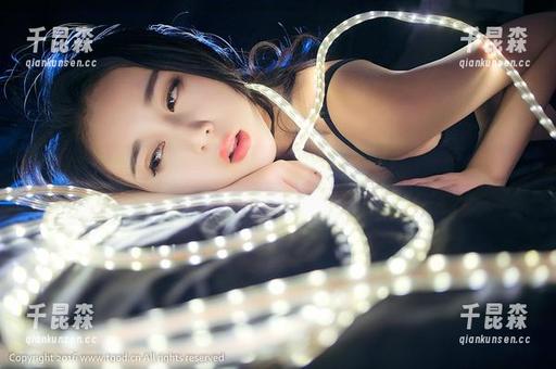 青豆客 - 卓琳妹妹的眼镜时刻，全套写真——看得我也想戴眼镜了哈哈！