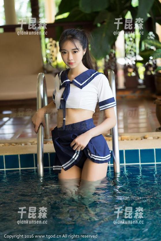 青豆客 - 再不看，天台上的朱赢Molly作品就要失传！