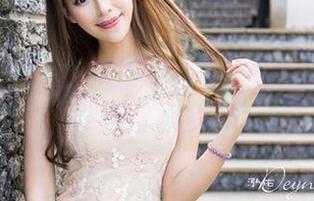 青豆客 – 谭晓彤的秘密写真，似乎不小心看到了太多