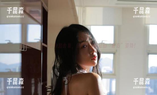 来看韩国CoCo的自拍合集，保证你没见过的“官方”姿势！