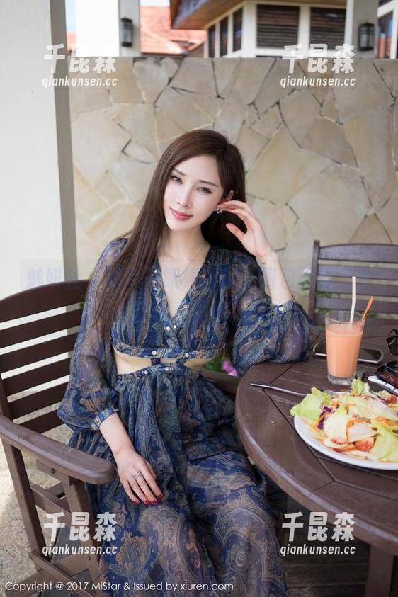 魅妍社 - 萌奈子眼镜写真，图包里藏了多少次“偶然”？